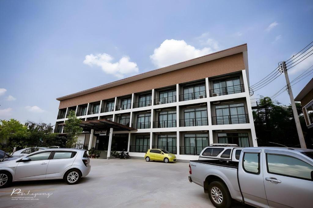 Pornsiri Hotel Sisaket מראה חיצוני תמונה